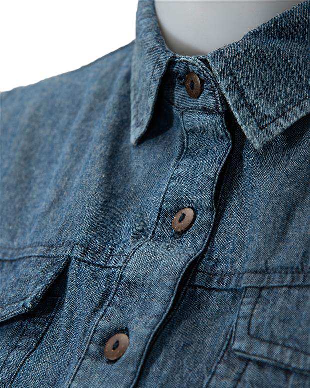 مانتو زنانه جلو بسته کوتاه جین آبی همامدا